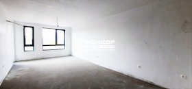1 quarto Trakiia, Plovdiv 1