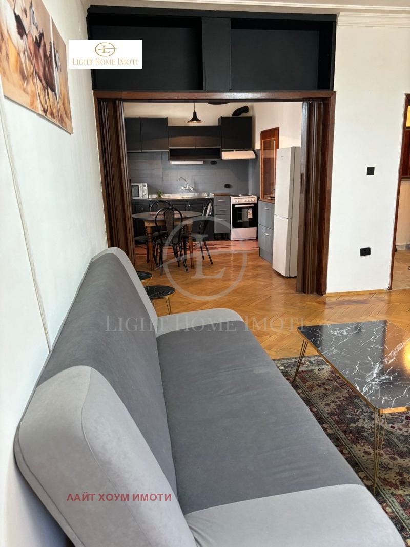 À venda  2 quartos Plovdiv , Kiutchuk Parij , 178 m² | 61900631