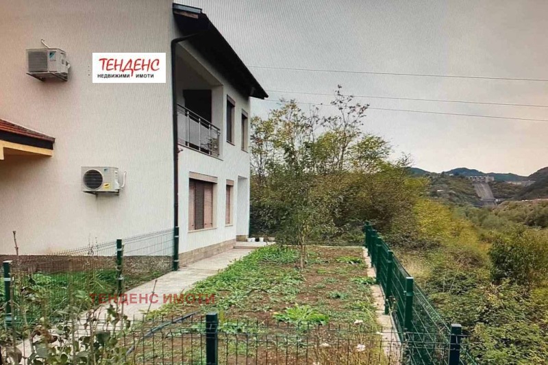 Продава  Къща, град Кърджали, Възрожденци •  189 000 EUR • ID 54892309 — holmes.bg - [1] 