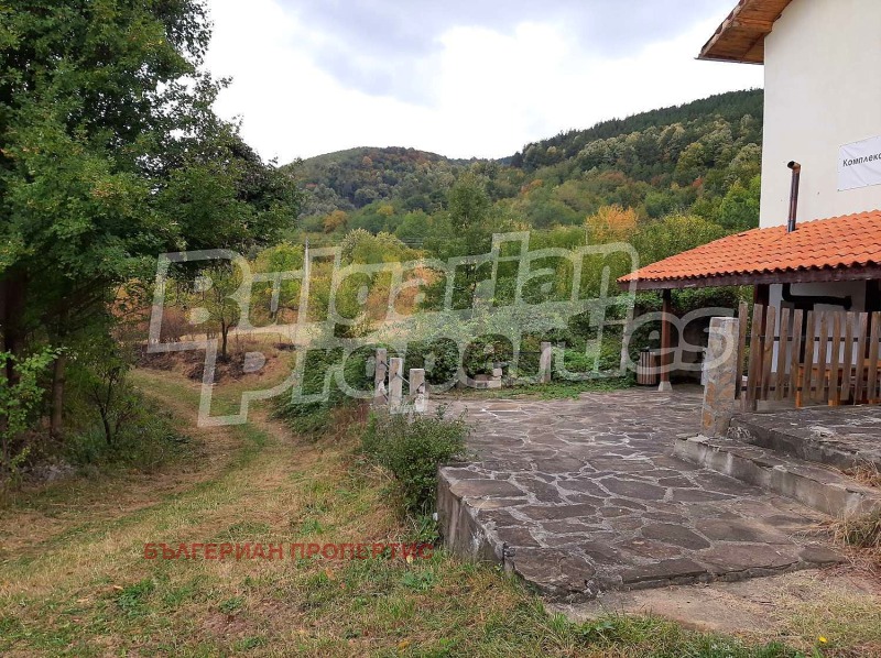 Продава ХОТЕЛ, с. Кръвеник, област Габрово, снимка 10 - Хотели - 52387671