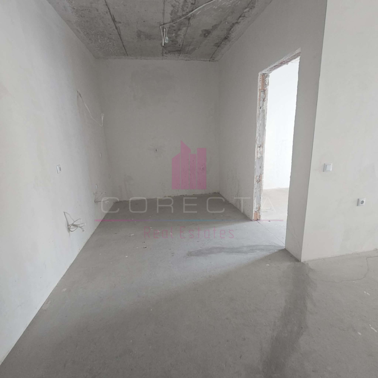 Продава МНОГОСТАЕН, гр. Русе, Център, снимка 10 - Апартаменти - 53857425