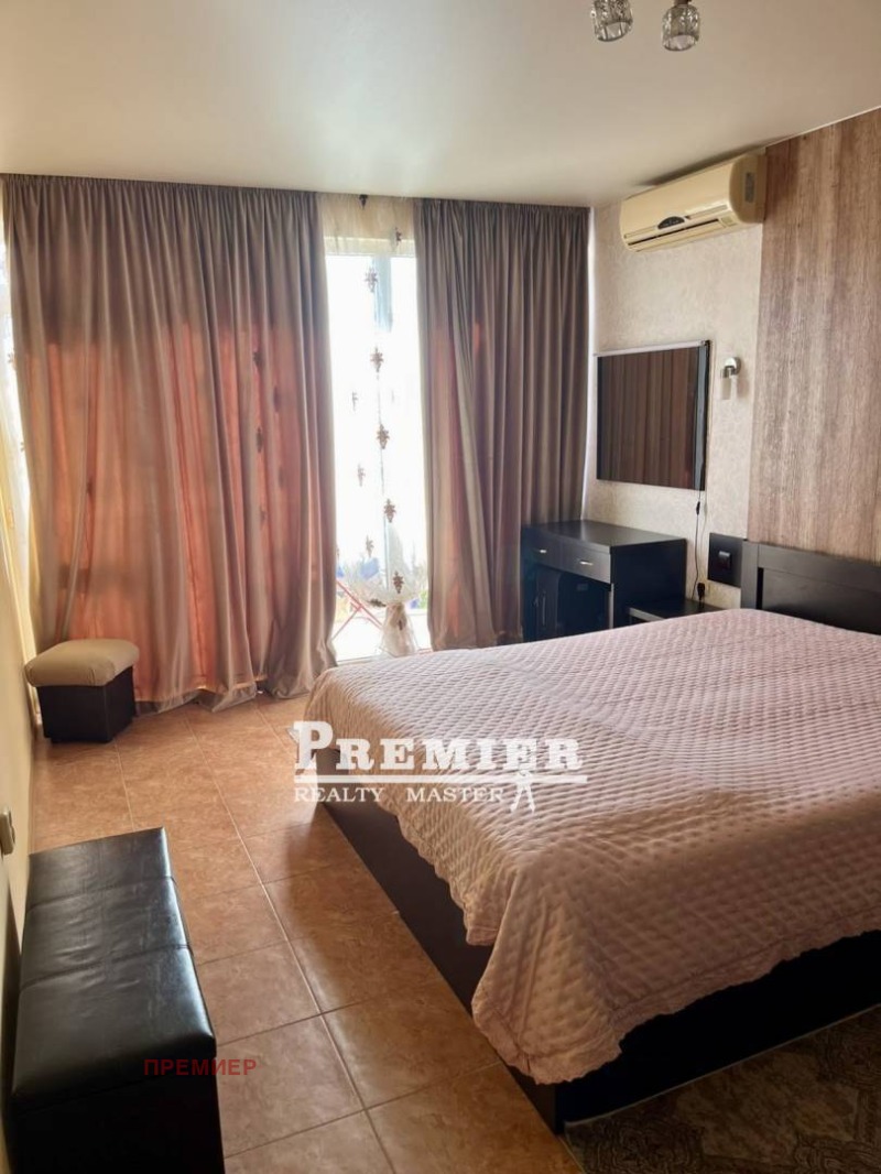 Продава 2-СТАЕН, област Бургас, к.к. Слънчев бряг • 84000 € / 164289.72 лв. • 15362416 1
