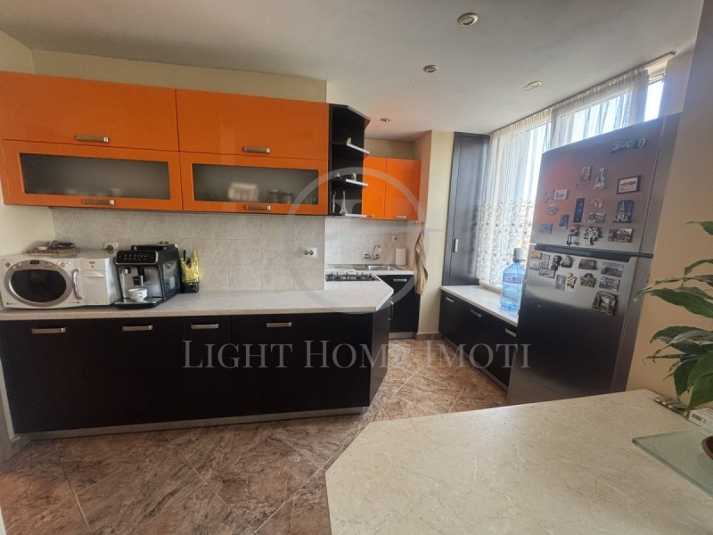 Na sprzedaż  3+ sypialni Plowdiw , Centar , 115 mkw | 68866002 - obraz [6]