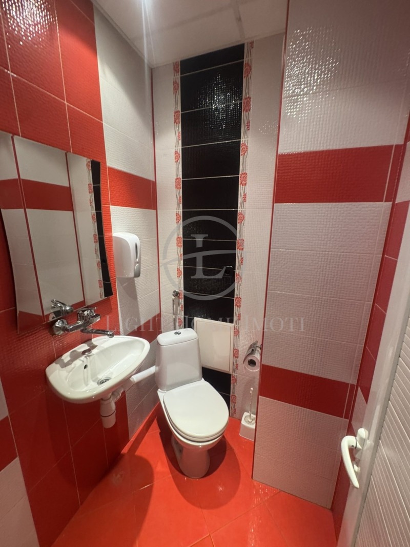 Na sprzedaż  3+ sypialni Plowdiw , Centar , 115 mkw | 68866002 - obraz [13]