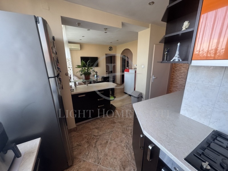 Na sprzedaż  3+ sypialni Plowdiw , Centar , 115 mkw | 68866002 - obraz [7]
