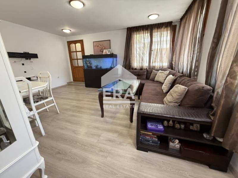 Продава КЪЩА, гр. Варна, Трошево, снимка 2 - Къщи - 52687752