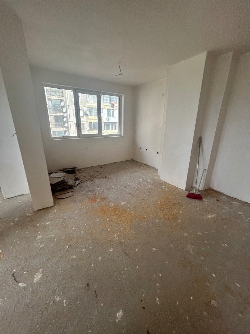 À venda  2 quartos Plovdiv , Izgrev , 85 m² | 15579156 - imagem [4]