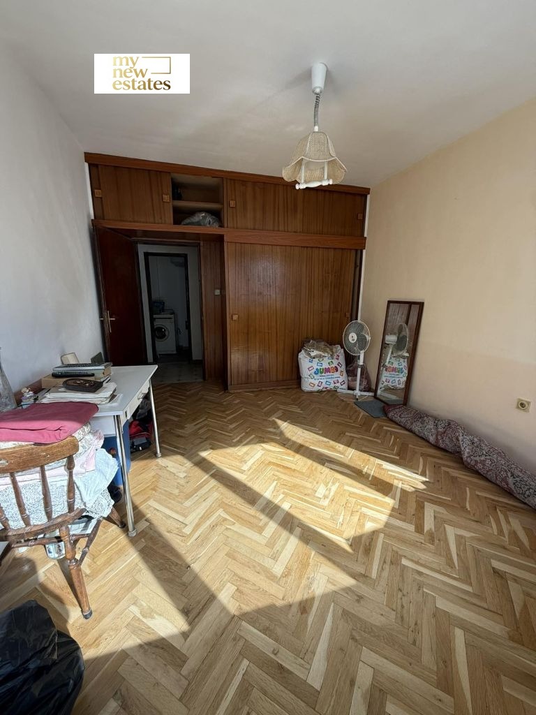 Продава 3-СТАЕН, гр. София, Лагера, снимка 6 - Апартаменти - 53122101