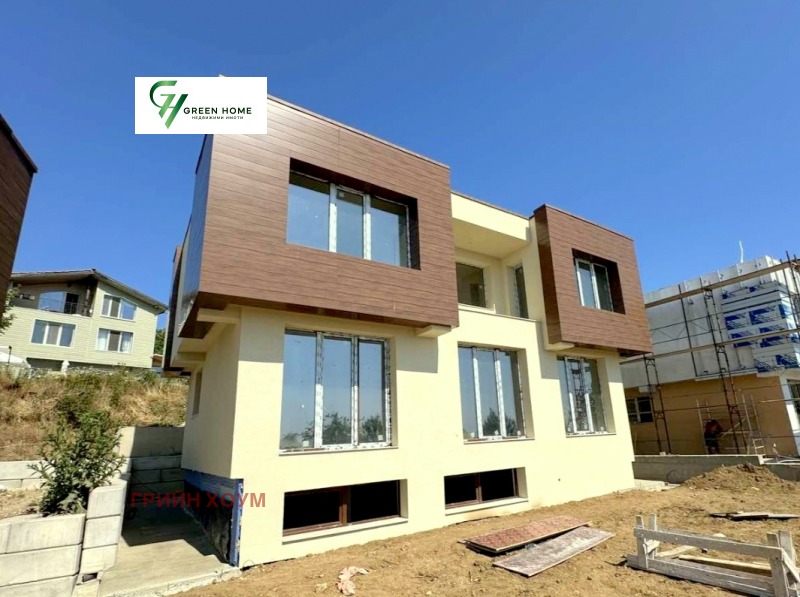 Продава КЪЩА, гр. Варна, м-т Акчелар