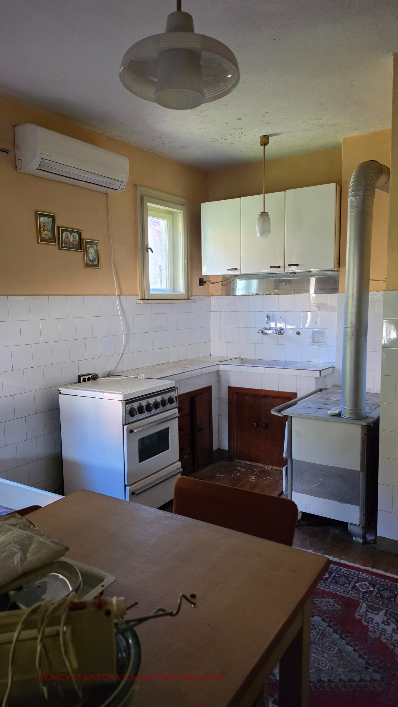 Продава ЕТАЖ ОТ КЪЩА, гр. Тетевен, област Ловеч, снимка 5 - Етаж от къща - 55970308