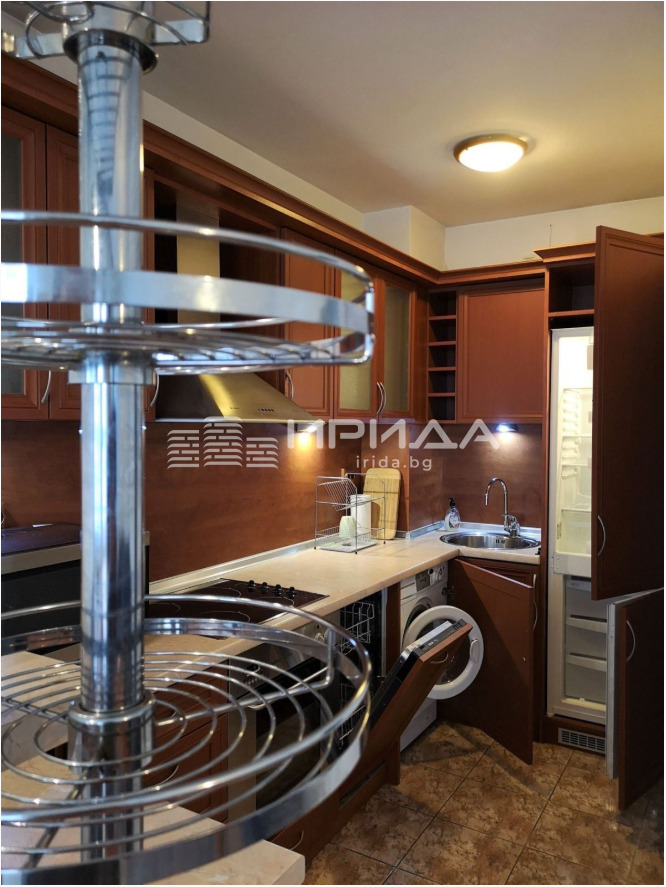 Продава 3-СТАЕН, гр. София, Бъкстон