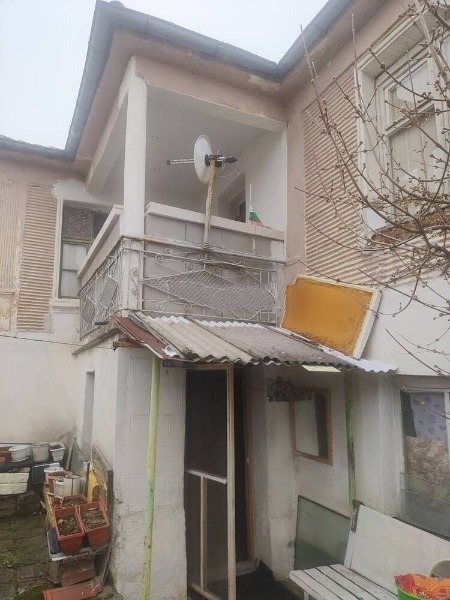 Продава  Къща, област Пловдив, с. Червен • 75 000 EUR • ID 77739301 — holmes.bg - [1] 