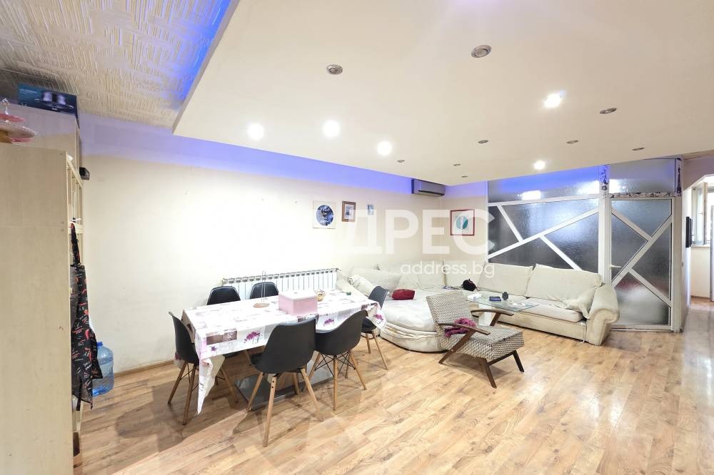 Продава  2-стаен град София , Борово , 122 кв.м | 55723008