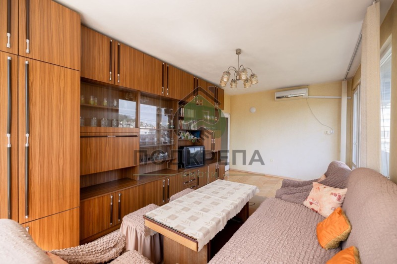Продава  2-стаен град Пловдив , Младежки Хълм , 73 кв.м | 34315777 - изображение [4]