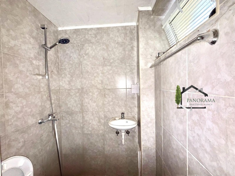 Продава ЕТАЖ ОТ КЪЩА, гр. Велики Преслав, област Шумен, снимка 5 - Етаж от къща - 52688230