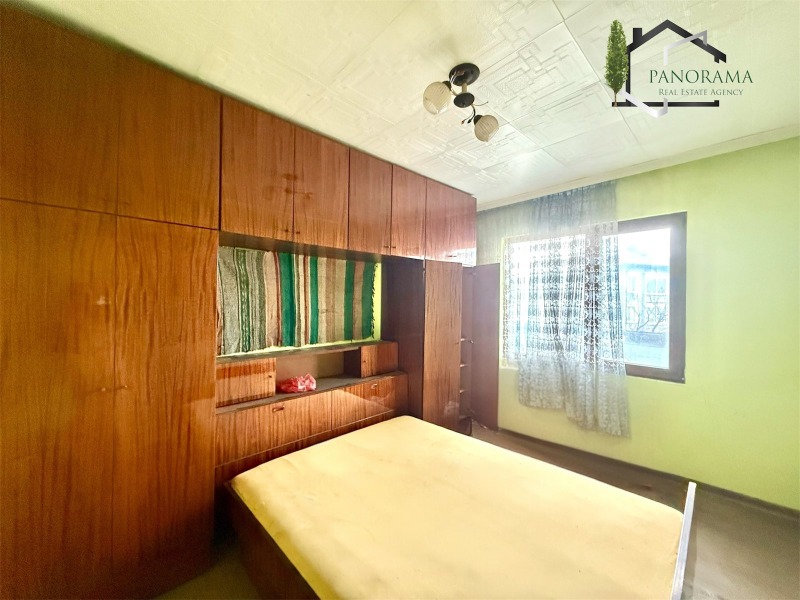 Продава ЕТАЖ ОТ КЪЩА, гр. Велики Преслав, област Шумен, снимка 3 - Етаж от къща - 52688230