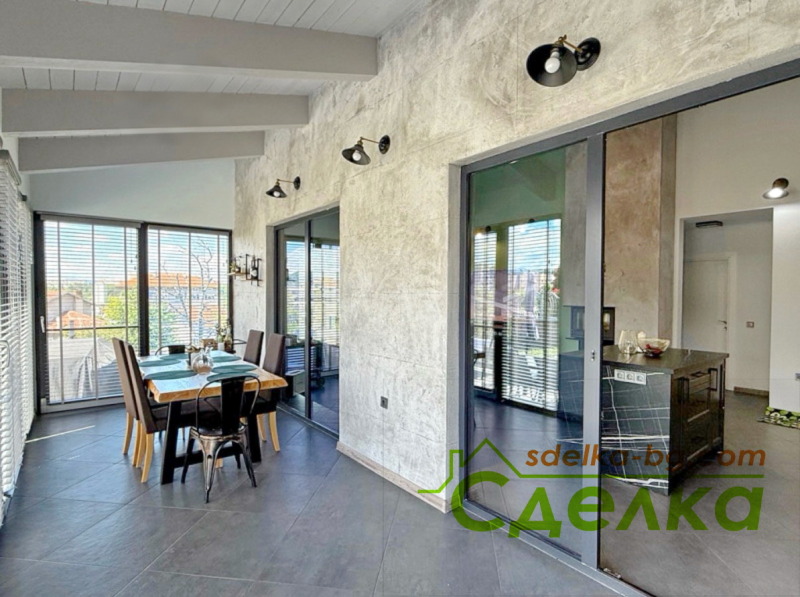 Продава КЪЩА, гр. Габрово, Тлъчници, снимка 2 - Къщи - 53191478