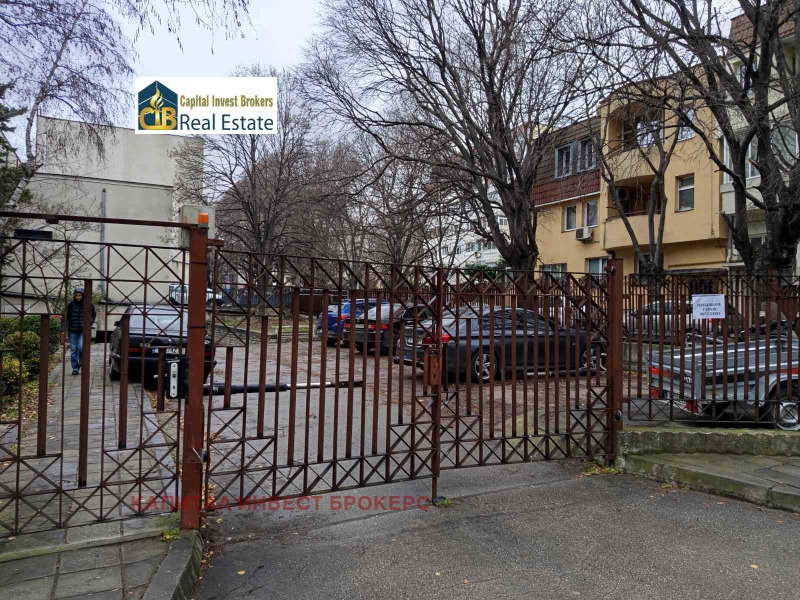 Продава ГАРАЖ, ПАРКОМЯСТО, гр. Варна, Окръжна болница-Генерали, снимка 3 - Гаражи и паркоместа - 52987826