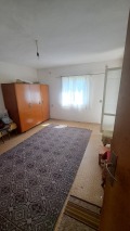 Продава КЪЩА, с. Чуйпетлово, област Перник, снимка 9
