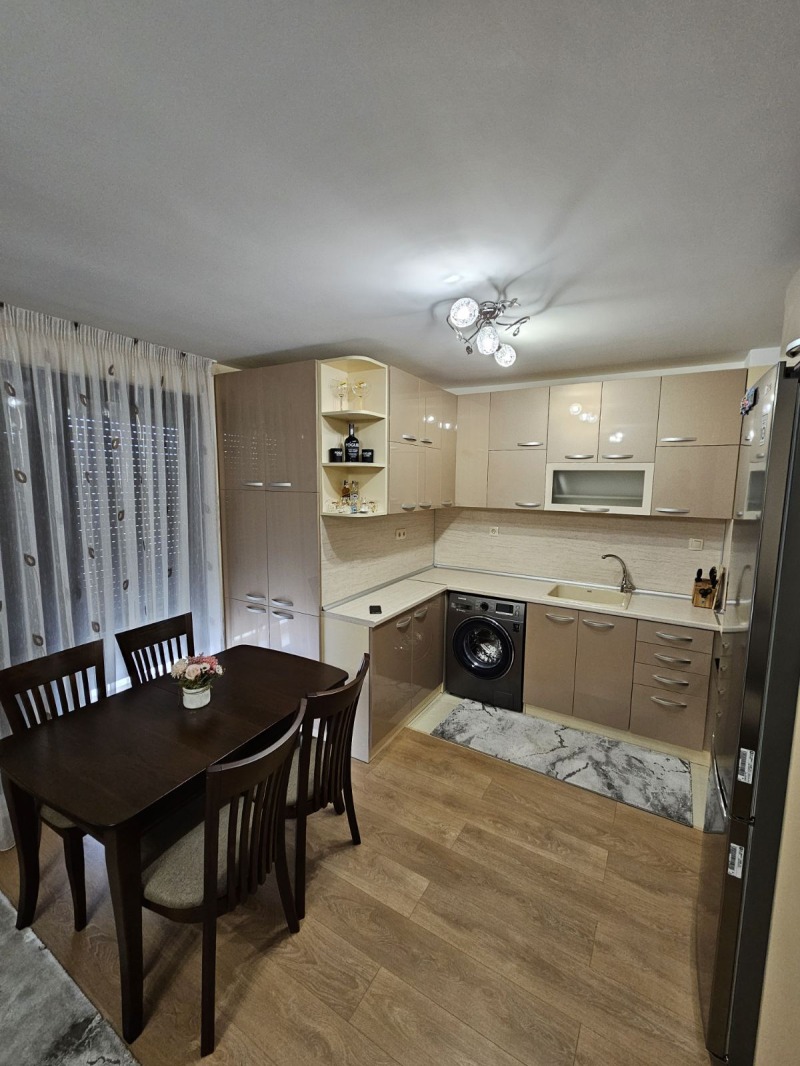 Продава 3-СТАЕН, гр. Благоевград, Широк център, снимка 3 - Апартаменти - 52781446