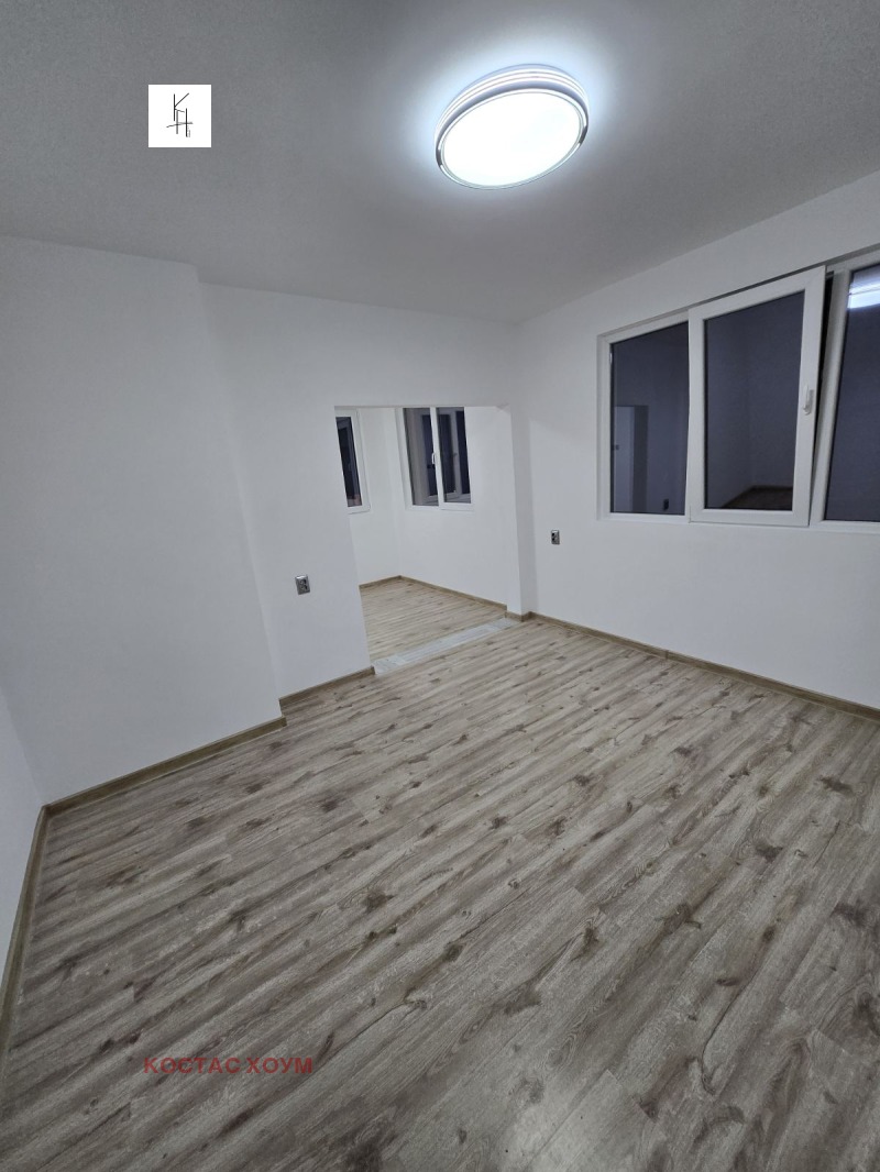 Продава 4-СТАЕН, гр. Варна, Галата