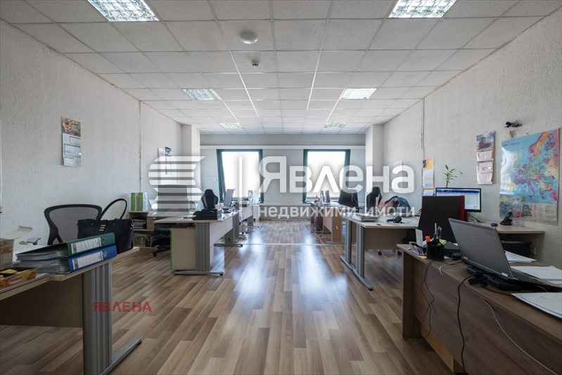 Te koop  Kantoor Sofia , Gorubljane , 586 m² | 84059654 - afbeelding [4]