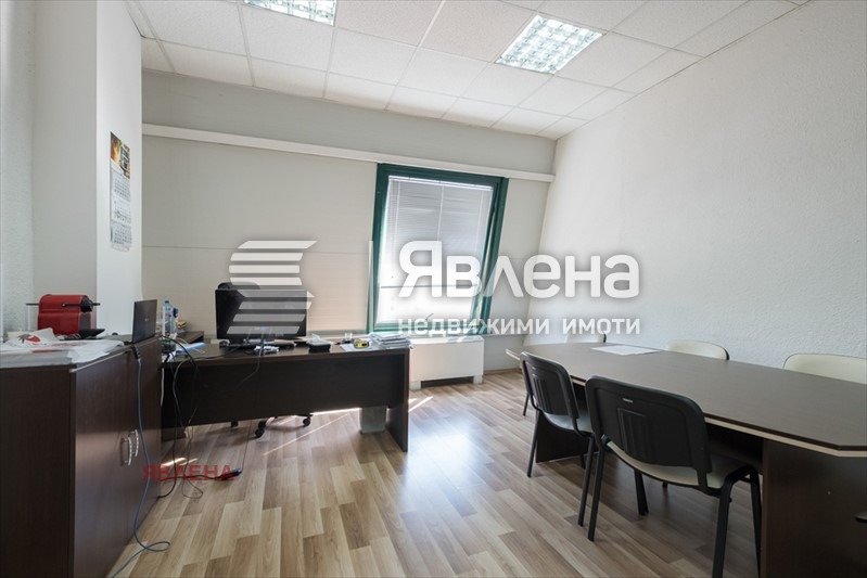 Te koop  Kantoor Sofia , Gorubljane , 586 m² | 84059654 - afbeelding [7]