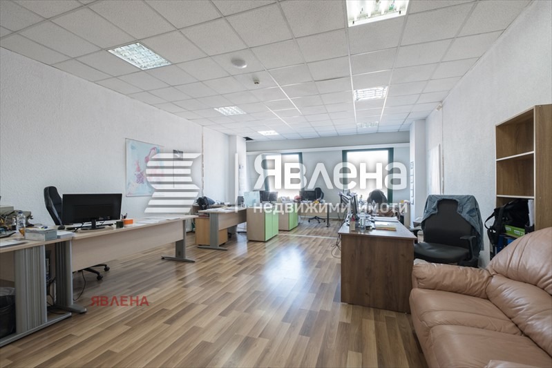 Te koop  Kantoor Sofia , Gorubljane , 586 m² | 84059654