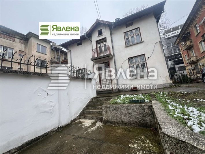 Продава  Къща град Плевен , Широк център , 88 кв.м | 75078846