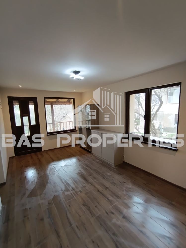 Продава КЪЩА, с. Храбърско, област София област, снимка 3 - Къщи - 54048789