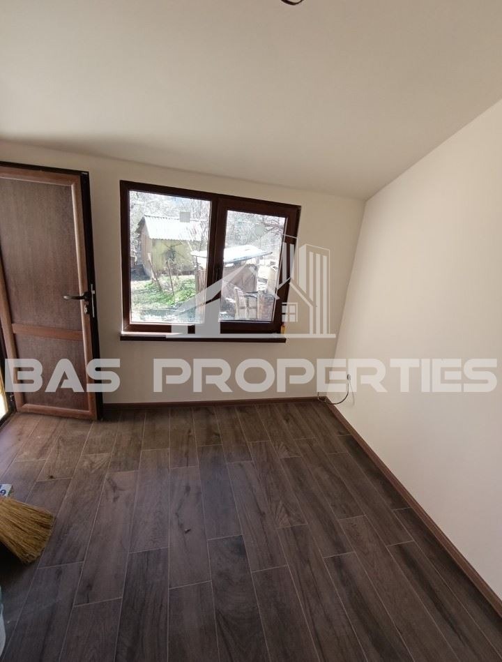 Продава КЪЩА, с. Храбърско, област София област, снимка 6 - Къщи - 54048789