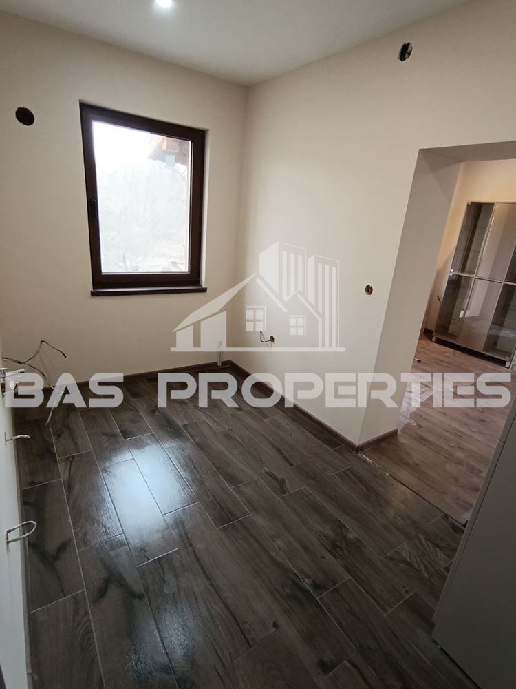 Продава КЪЩА, с. Храбърско, област София област, снимка 5 - Къщи - 54048789