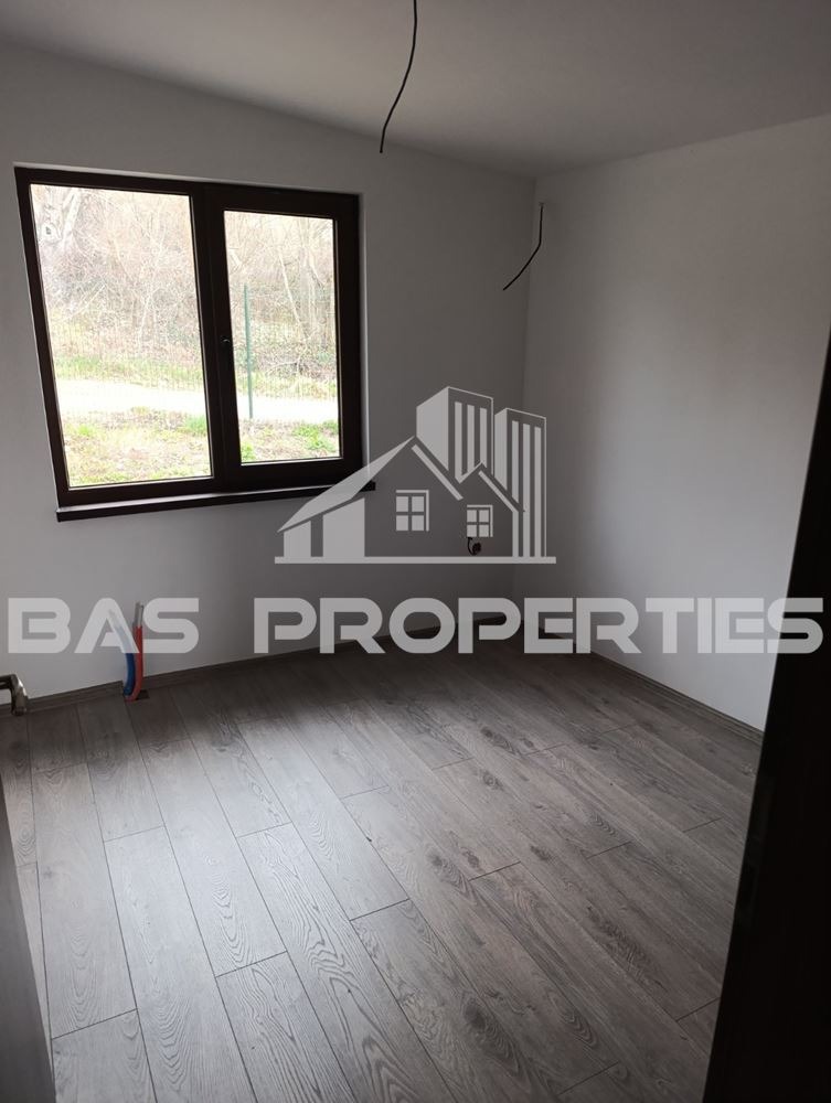 Продава КЪЩА, с. Храбърско, област София област, снимка 8 - Къщи - 54048789