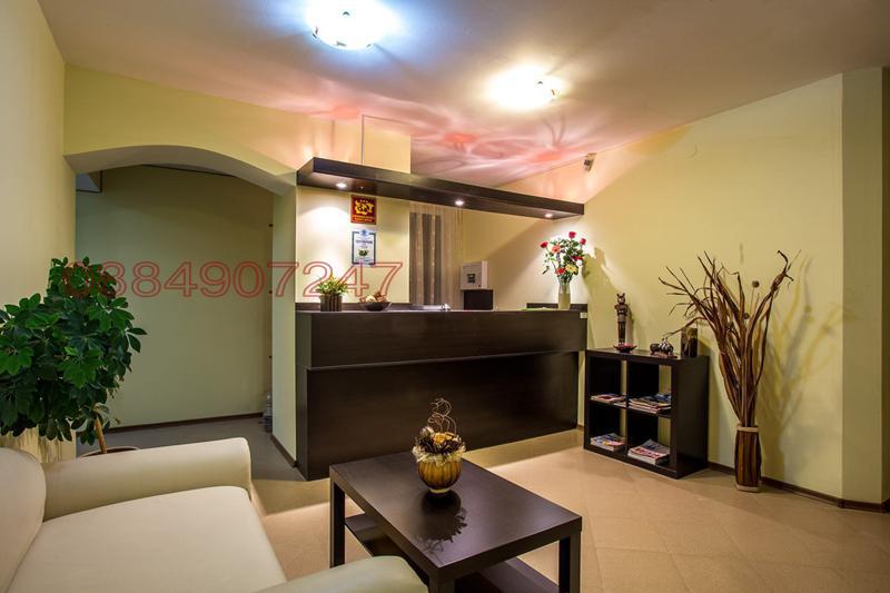 Продава ХОТЕЛ, с. Главатарци, област Кърджали, снимка 10 - Хотели - 53570935