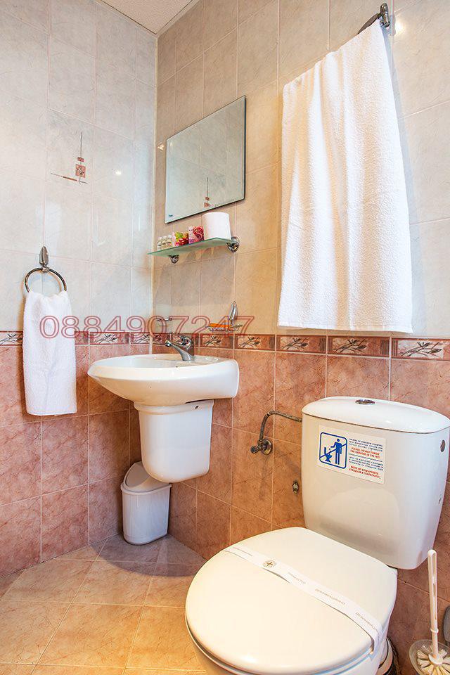 Продава ХОТЕЛ, с. Главатарци, област Кърджали, снимка 12 - Хотели - 53570935