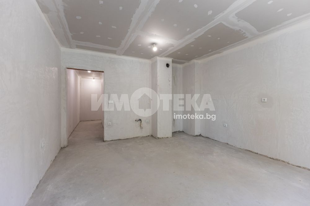Продава 3-СТАЕН, гр. Варна, Лятно кино Тракия, снимка 2 - Апартаменти - 54531197