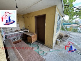 House Floor Veliki Preslav, region Shumen 15