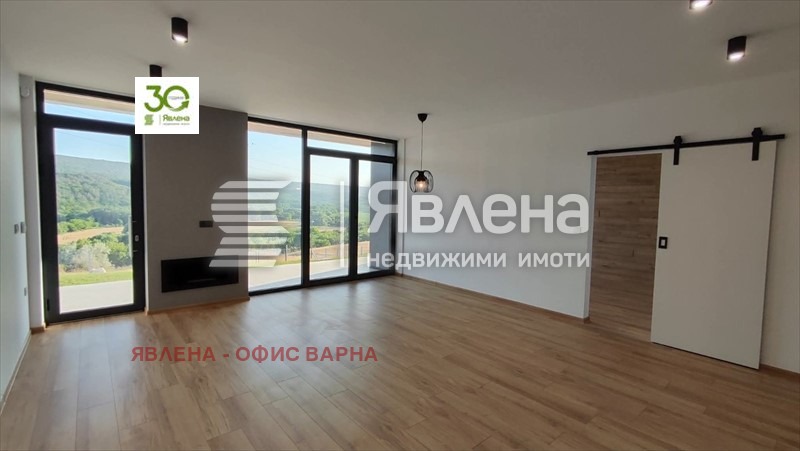 Продава КЪЩА, с. Църква, област Добрич