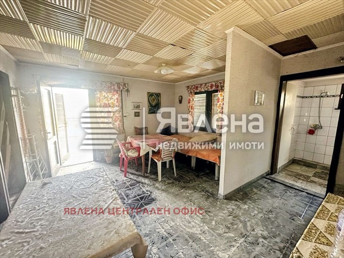Продава КЪЩА, с. Поцърненци, област Перник, снимка 8 - Къщи - 56572842