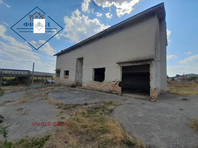 Продава  Склад област Шумен , с. Друмево , 2400 кв.м | 25903717 - изображение [3]