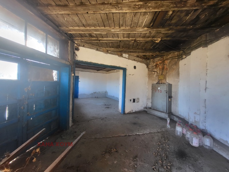 Продава ПРОМ. ПОМЕЩЕНИЕ, с. Борима, област Ловеч, снимка 8 - Производствени сгради - 48866231