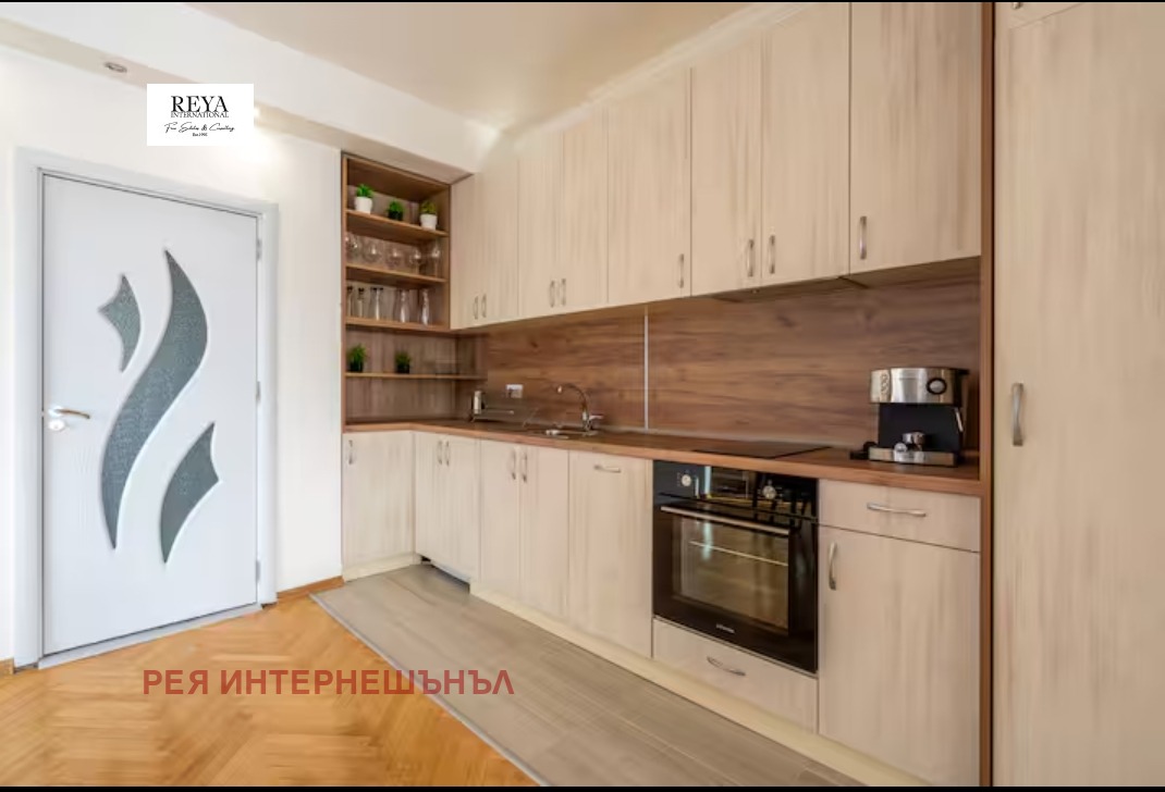 Продава 2-СТАЕН, гр. София, Център, снимка 2 - Апартаменти - 56293556