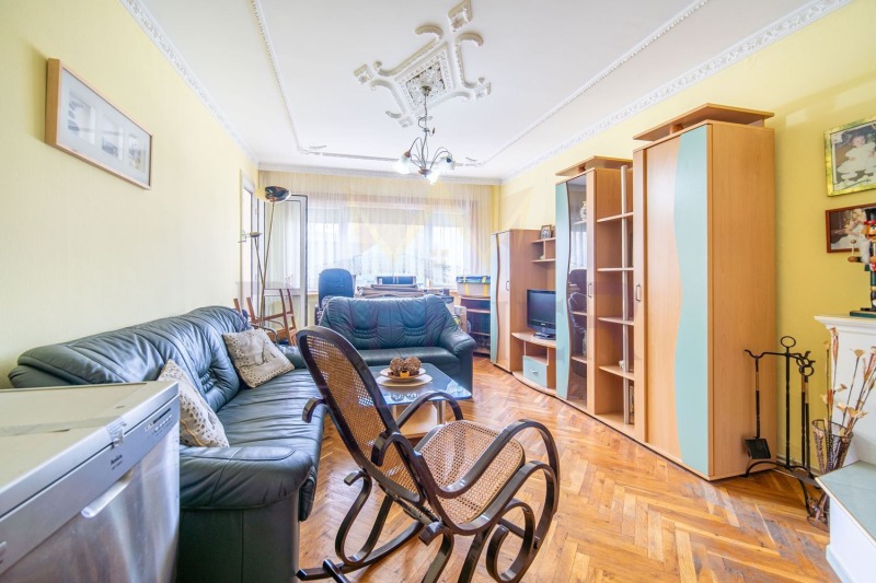Продава  3-стаен град Добрич , Дружба 3 , 84 кв.м | 97885187 - изображение [3]