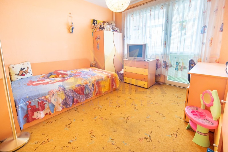 Продава  3-стаен град Добрич , Дружба 3 , 84 кв.м | 97885187 - изображение [7]