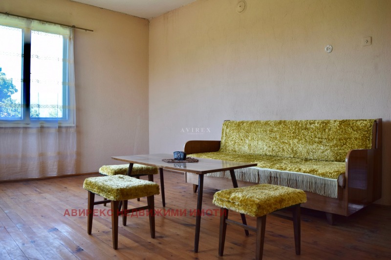 Продава ЕТАЖ ОТ КЪЩА, с. Крумово, област Пловдив, снимка 14 - Етаж от къща - 45046848