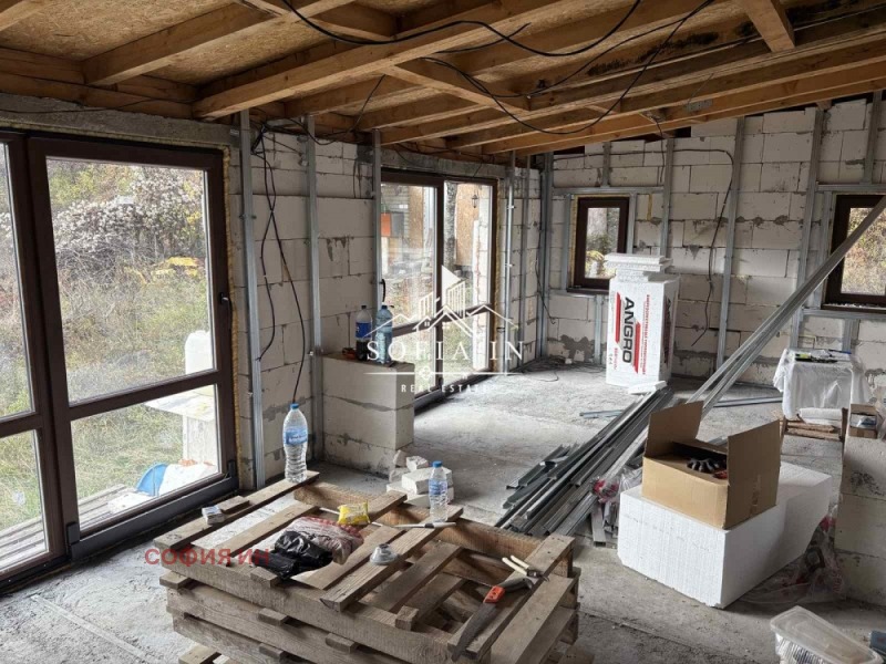 Продава КЪЩА, с. Косача, област Перник, снимка 3 - Къщи - 52389394