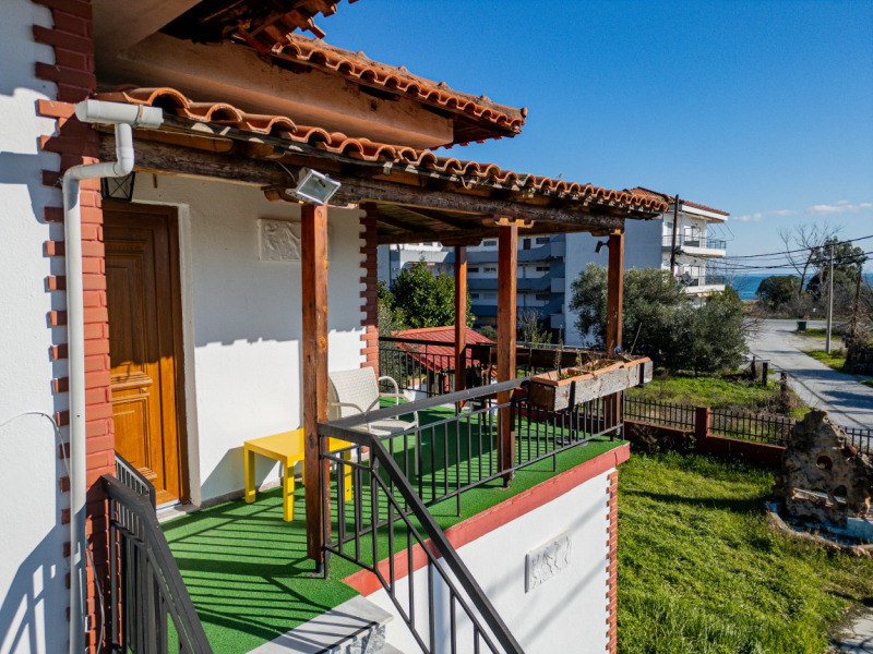 Продава КЪЩА, гр. Варна, Център, снимка 2 - Къщи - 55146221