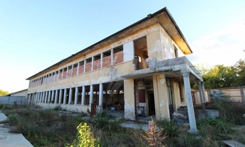 In vendita  Edificio industriale regione Veliko Tarnovo , Kilifarevo , 680 mq | 99952195 - Immagine [2]