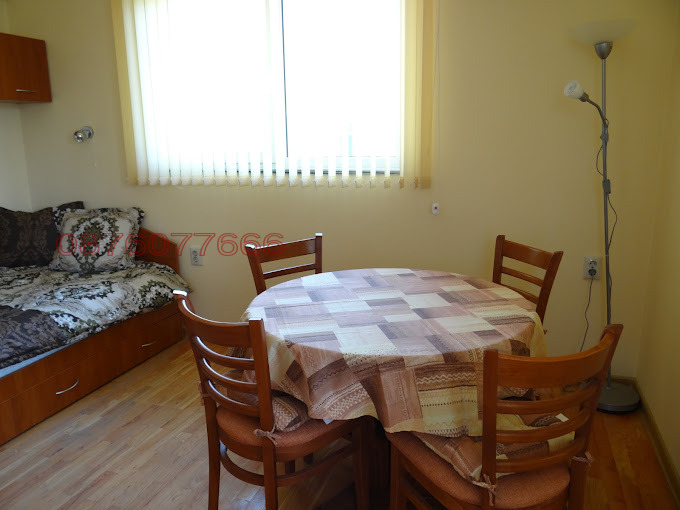 Продава 1-СТАЕН, гр. Велико Търново, Център, снимка 4 - Апартаменти - 52783360