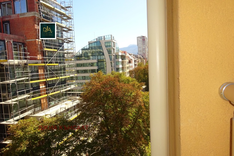 For Sale  2 bedroom Sofia , Tsentar , 109 sq.m | 86877880